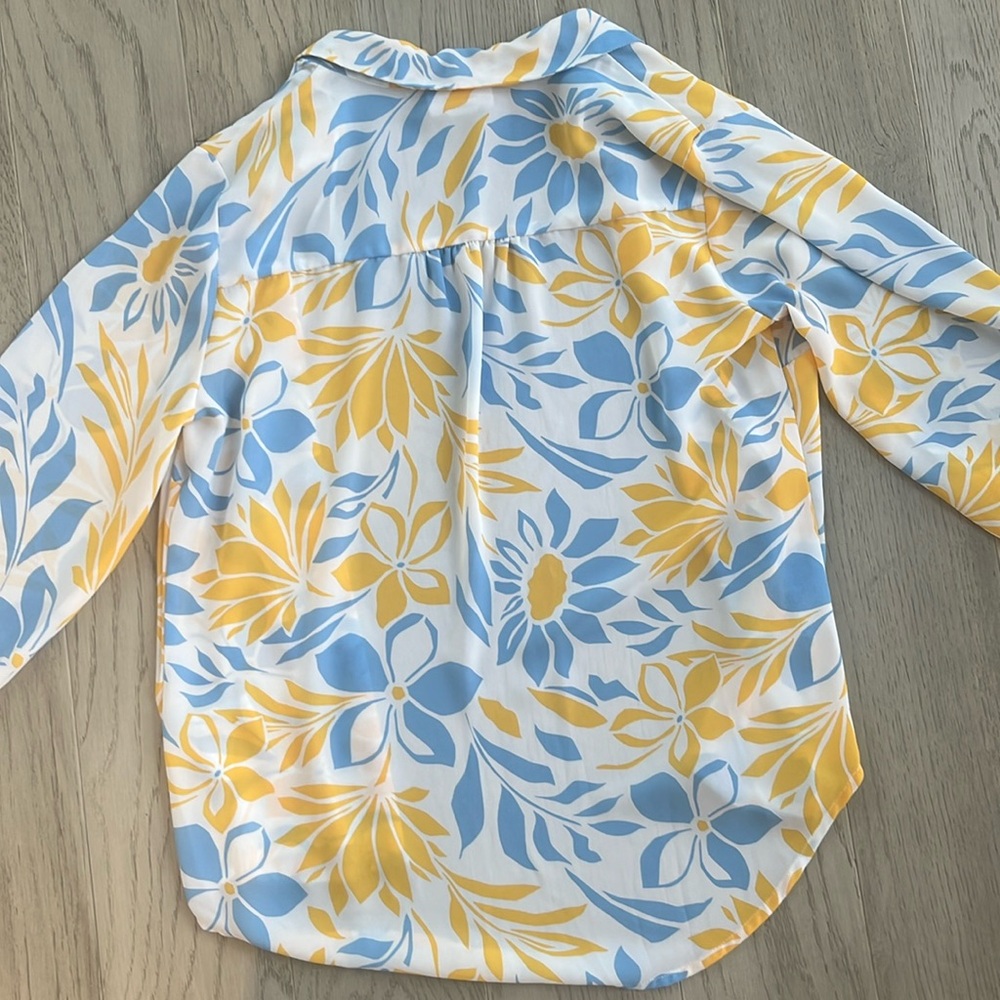 Liz Claiborne Blue Yellow White Floral Button-Up Blouse Long Sleeve Petite S - Picture 7 of 7
